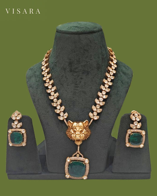 Emerald Green and Gold Tone Rectangular Necklace Set
